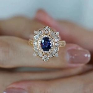 Vintage Antieke Ringen voor Vrouwen Luxe Geel Goud Kleur Simulatie Saffier Cocktail Ring Bruiloft Engagement Vinger Sieraden 240201