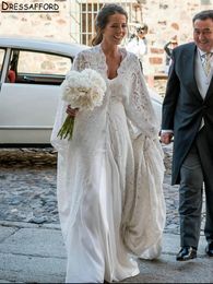 Apliques vintage De encaje sirena vestidos De novia con capa tres piezas vestidos De novia Robe De Mariee