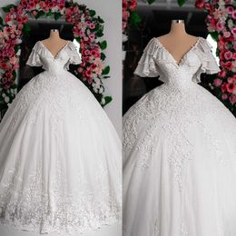 Vintage Robe de mariée robe de mariée V couche à manches courtes à manches courtes robes dentelle de lacet de balayage Viens de train sur mesure