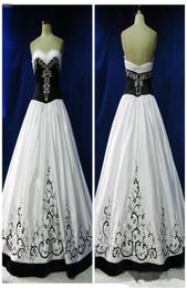 Vintage Robes de mariée gothique en noir et blanc