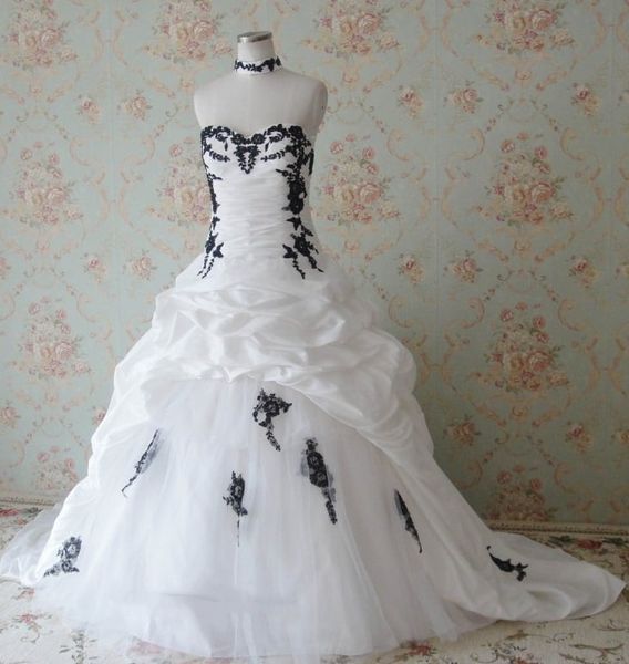 Vintage noir et blanc robes de mariée ruché une ligne longue gothique robes de mariée dentelle appliques corset grande taille mariée tenue de soirée sur mesure 2023 robe De Novia