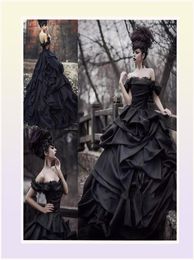 Vintage Black Robe Robes de mariée sur l'épaule pleine longueur en cascade volants en cascade et robes nuplétiques gothiques 2022 ME6321215
