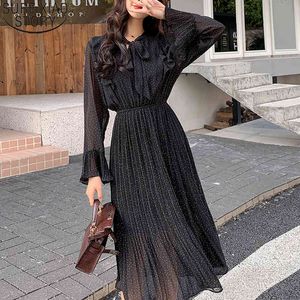 Vintage noir point mousseline de soie robes femmes taille haute robe plissée automne et hiver élégant nœud col Vestidos 11185 210417