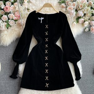 Robe noire vintage pour femmes élégant lantren manche carrée de cou carré robes de fête de mode coréenne vestide vestide 2023