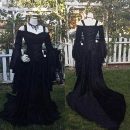 Vintage Zwarte Gothic Kant Trouwjurken Een Lijn Middeleeuwse Uit De Schouderbandjes Lange Mouwen Corset Bruidsjurken Victoriaanse Dress2011