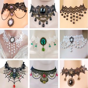 Fashion Wit Zwart Lace Choker kettingontwerper Bloemen Skull Parels ketting feest Halloween bruiloft kettingen accessoires cosplay sieraden vrouw chokers cadeau