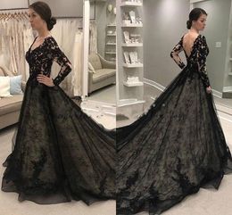 Vintage Black Lace Gothic Trouwjurken 2021 V-hals Lange mouwen Kant Applicaties Kralen Arabische Bruidsjurken Een lijn Backless Vestidos Al8552