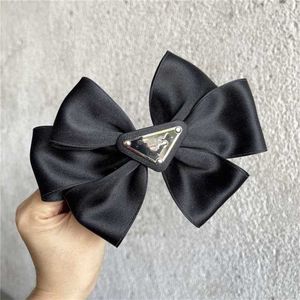 Vintage Black White Ribbon Hair Bow Clips Extra Large Big Size Hair Bow Designers Triangle Stamp hairs bow con clip boutique Accesorios T01ZVIM