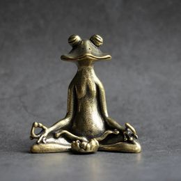 Méditation de laiton vintage Zen Buddhist Frog Statue biftective Copper Animal Sculpture Encens Home Desk Decoration TEA PET PET 240513
