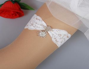 Ligas nupciales vintage Liga de graduación Liga de boda nupcial 1 pieza conjunto de diamantes de imitación de encaje blanco en Stock barato talla grande 5472817