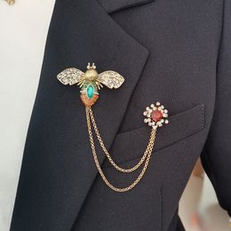 Vintage broche vrouwelijke bijenketting dubbele pin buckle badge Nieuwe Cardigan accessoires decoratie kleine sieraden