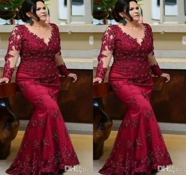 Vintage Borgoña Mangas largas Prom Vestidos para madre de la novia 2022 Tallas grandes Encaje con cuentas Lentejuelas Noche Alfombra roja Vestidos formales D3313062