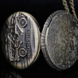 Vintage auto gegraveerde kwarts Pocket Watch Memorial History Steampunk horloge hanger geschikt voor mannen damesdrivers