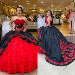 Vestidos de quinceanera mexicanos de charro vintage 2023 negros elegantes órgano Ruffles góticos Punk Prom Gowns Appliques Lace Up Sweet 16 Vestido P 194f