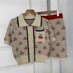 Vintage kersengebreide tweedelige set damesoutfits crop top + bodycon minirok sets meisjes trui 2 stuks pakken 210514