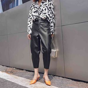 Vintage chic pu vrouwen lederen broek broek brede potlood straat stijl hoge getailleerde zwarte kalf-lengte bodems plus 210601