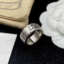 Vintage Classic Silver Letter Band Ring Bague hebben stempel voor mannen vrouwen bijen ringen Bijoux liefhebbers sieraden Pary paar cadeau