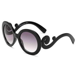 Vintage Cloud Sun Glass 2021 Cadre en plastique de mode Baroque Sunglass Women2423