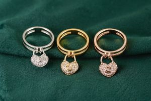 Vintage Cluster Ring Cuivre Avec 18K Plaqué Or Full Crystal Heart Lock Charm Double Couche Anneau Pour Les Femmes Bijoux Party Gift Box