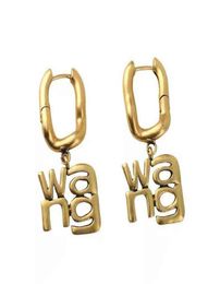 Vintage en alliage de cuivre femmes longue boucle d'oreille lettre WANG mode boucles d'oreilles H10275642172