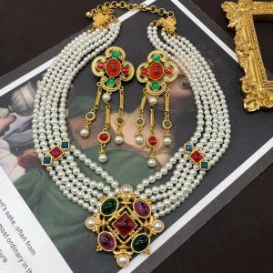 Vintage hoofse meerlaagse parelketting van hoge kwaliteit Hepburn-stijl gekleurd glas edelsteen choker dames bruiloft banket sieraden