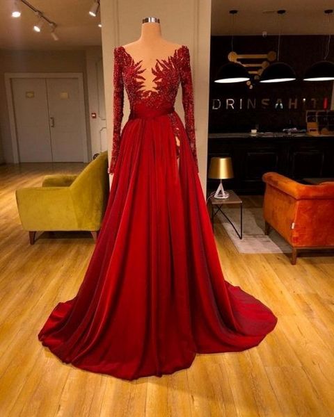 Vestidos de noche de manga larga de color rojo oscuro vintage Una línea Apliques de cuello transparente Cuentas Dividir Fiesta de satén larga Vestidos para ocasiones Vestido de fiesta Formal BC13060 0425