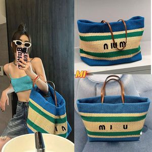 Sac fourre-tout d'été sac de créateur de luxe Big Sac fourre-tout immortel sac à main de plage de plage imprime d'épaule contraste couleurs sac de paille de haute qualité sac d'herbe pour femmes