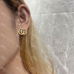 Vintage Designer Lettre Charme Boucles D'oreilles Interverrouillage Alphabet Goutte Femmes Simple Style Goujons E Fête Date Oreille Goujons Avec Boîte