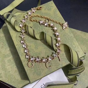 Colliers de diamant vintage Designer LETTER LETTRE COUCHE PENDANT Collier Pulllate Chaîne de bijoux Accessoires