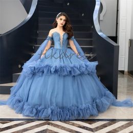 Vintage Dusty Blue Quinceanera Dresses Mexicaans kostuum Rococo Vampire Masquerade Sixteen Birthday Dress Ruffles Ball Gown Prom Vestido de XV Anos Debutante 2024