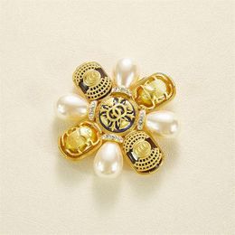 Broche de escarabajo estilo faraón egipcio Vintage, broche para Jersey de fiesta, diseño de escarabajo, broches de moda de Color dorado, flor de marca t249l