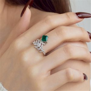 Vintage Emerald Diamond Designer Ring For Woman Sterling Sier Leaf Rings 5A Zirconia Sieraden Dagelijkse Outfit Travel Dating Party Gift Box Maat 6-9