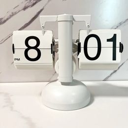 Vintage Flip Page horloge automatique tournant Quartz horloges décor pour la maison salon bureau bureau décoration déco 240327