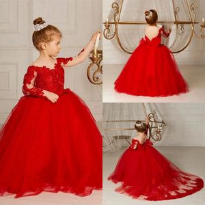 Vintage Flower Girl Robes Sheer Cou Long Man Gowns à balles en tulle à plusieurs niveaux pour les petites filles pour le mariage Appliques en dentelle en dentelle Bouches nuptiales NF109