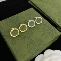 Vintage glanzende gouden zilveren oorbellen charme in elkaar grijpende letters ontwerper oorbuien reliëfstempel dangler met doos