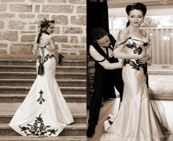 Vestidos de novia de sirena gótica vintage Apliques de encaje con forma de corazón en blanco y negro Vestido de novia largo hasta el suelo Vestidos de novia batas de 2451830