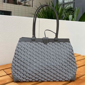 Gym Bellechasse Biaude PM Shopper Sacs à bandoulière de luxe Femmes Hommes Lady Cross Body Tote Embrayage Sacs à main Trunk Pochette Vintage Designer Cuir Weekender Sac de plage