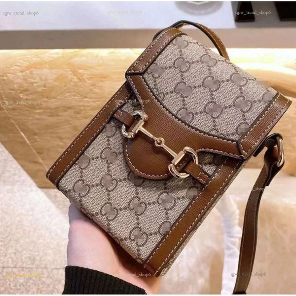 Vintage Horse Snap Clamshell Mobile Phone Phone Mini Bag Fashion Luxury One épaule OBLIQUE CROSS MODE SMAL SAGLE SAG SAGER SAG 90