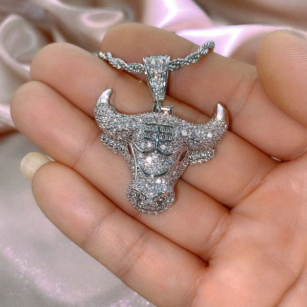 Vintage Iced Out Bull Demon King Pendentif Collier HipHop Bijoux Pour Femmes Hommes Micro Pave Zircon Rock Pendentif