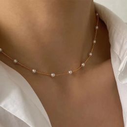 Collier de tour de cou de chaîne de perles d'imitation vintage pour femmes collier de chaîne de poitrine de couleur de couleur de couleur punk
