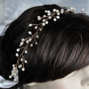 Vintage Inspirado Nupcial Diadema Vine Boda Tocado Flexible Flexible Novia Perlas de agua dulce Esmalte Flor Encantos Boda Joyería para el cabello