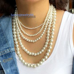 Gargantilla de perlas barrocas apiladas para mujer, joyería Vintage, collar largo hecho a mano, collar de perlas de agua dulce multicapa para mujer 2022