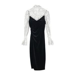 Vintage knielengte zwarte mouwloze jurk + witte kant blouse lange flare mouw D2236 210514