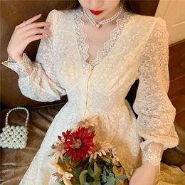 Vintage Koreaanse stijl V-nek Maxi jurken voor vrouwen partij elegante kant lange mouw gegolfde vrouw jurk herfst lente y1204
