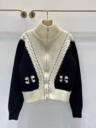 Vintage dames C C tricoté Cardigans pulls femmes à manches longues col haut fermeture éclair mode coréenne mince hauts Cardigans 2024 automne hiver designer sweater women