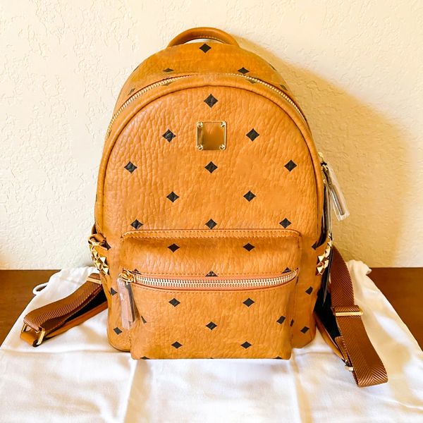 Vintage Leather MC Backpack Designer Sac Top Quality 3Size Womens Back Pack Luxury Classic School Sac Haut Capacité Books Mens Crossbody Body Small Book Sacs
