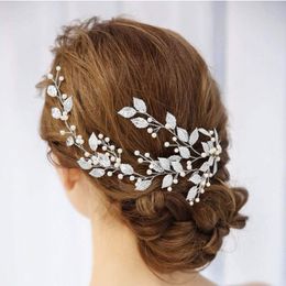 Vintage bladeren en bloemenbruienhoofdtand Boheemse kopstuk Crystal Pearl Hair Bloem bruiloft Haaraccessoires