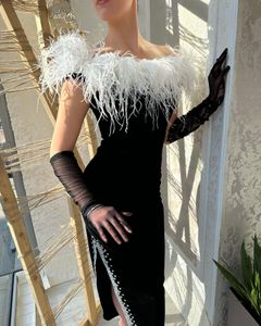 Vintage lange zwarte avondjurken off-the-shoulder spandex mouwloos met veren zeemeermin split enkellange op maat gemaakt voor vrouwen feestjurken