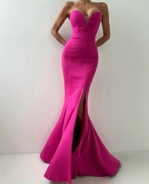 Vintage Long Fuchsia crêpe avondjurken met zijkant Split Mermaid Sweetheart Sweep Train Zipper Back Prom -jurken voor vrouwen