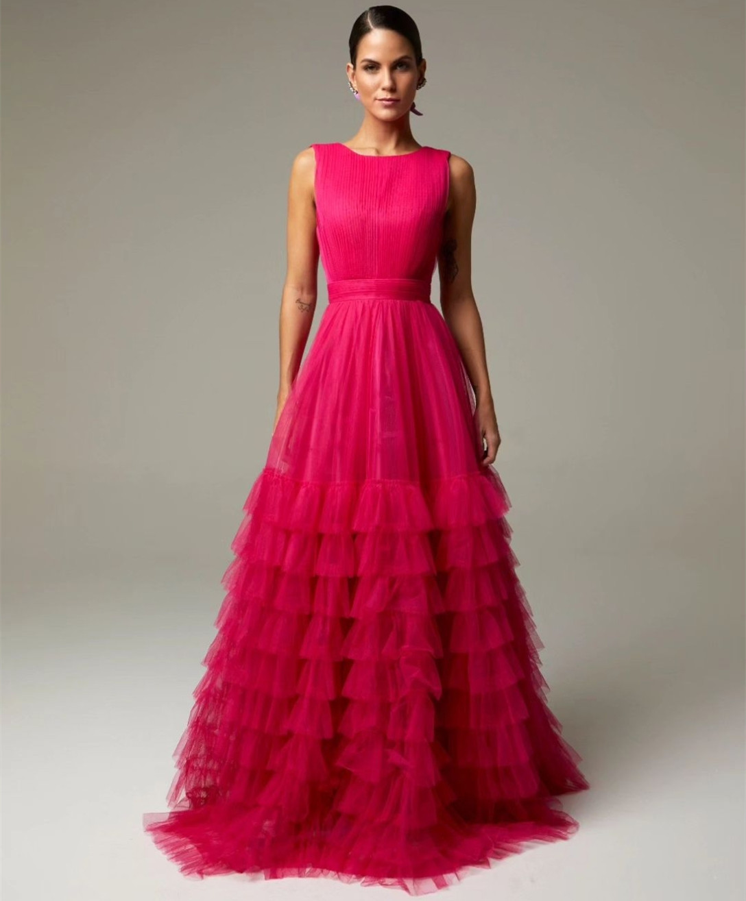 Vintage Long Fuchsia Tulle Evening Dresses With Sash A-Line Jewel Neck Tiered Prom Dress Muslim Floor Length Watteau Train Party Dresses for Women